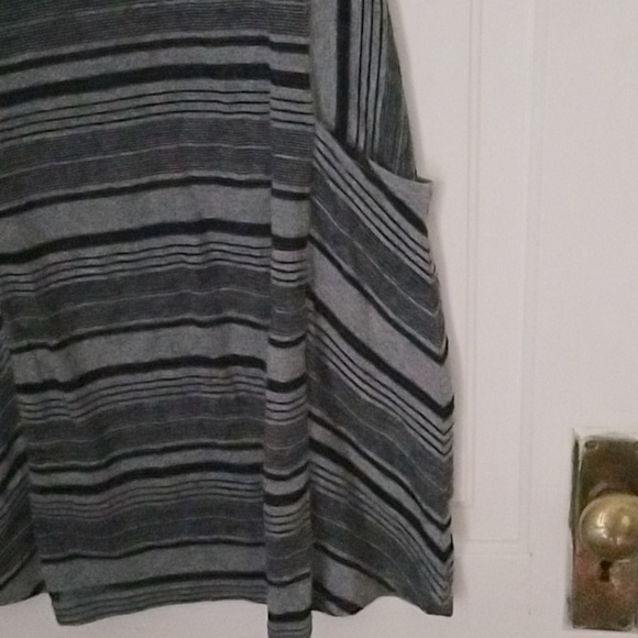 Ahtleta grey and black dress - Picture 3 of 3